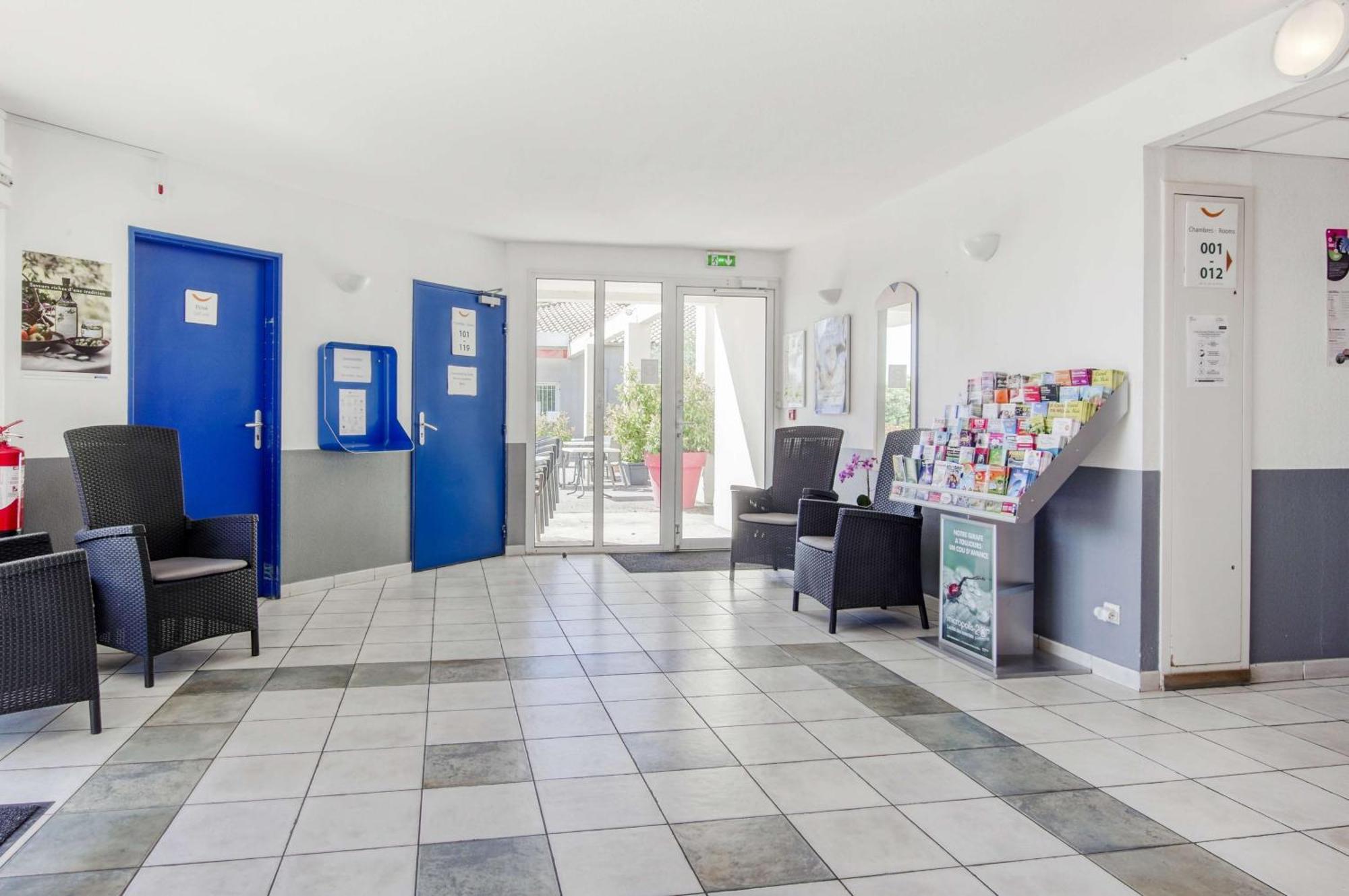 Brit Hotel Clermont-lʼHérault Esterno foto